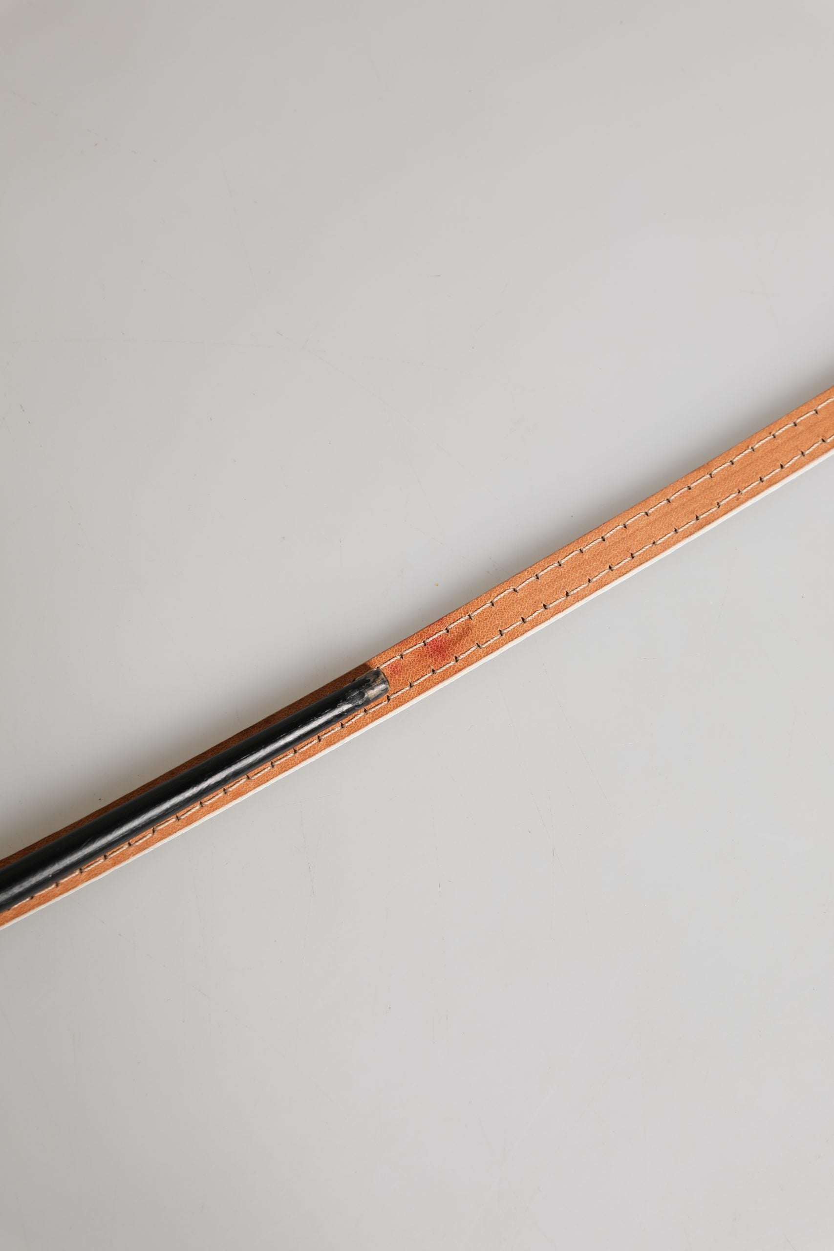 White Leather Skinny Gold Metal Buckle Belt