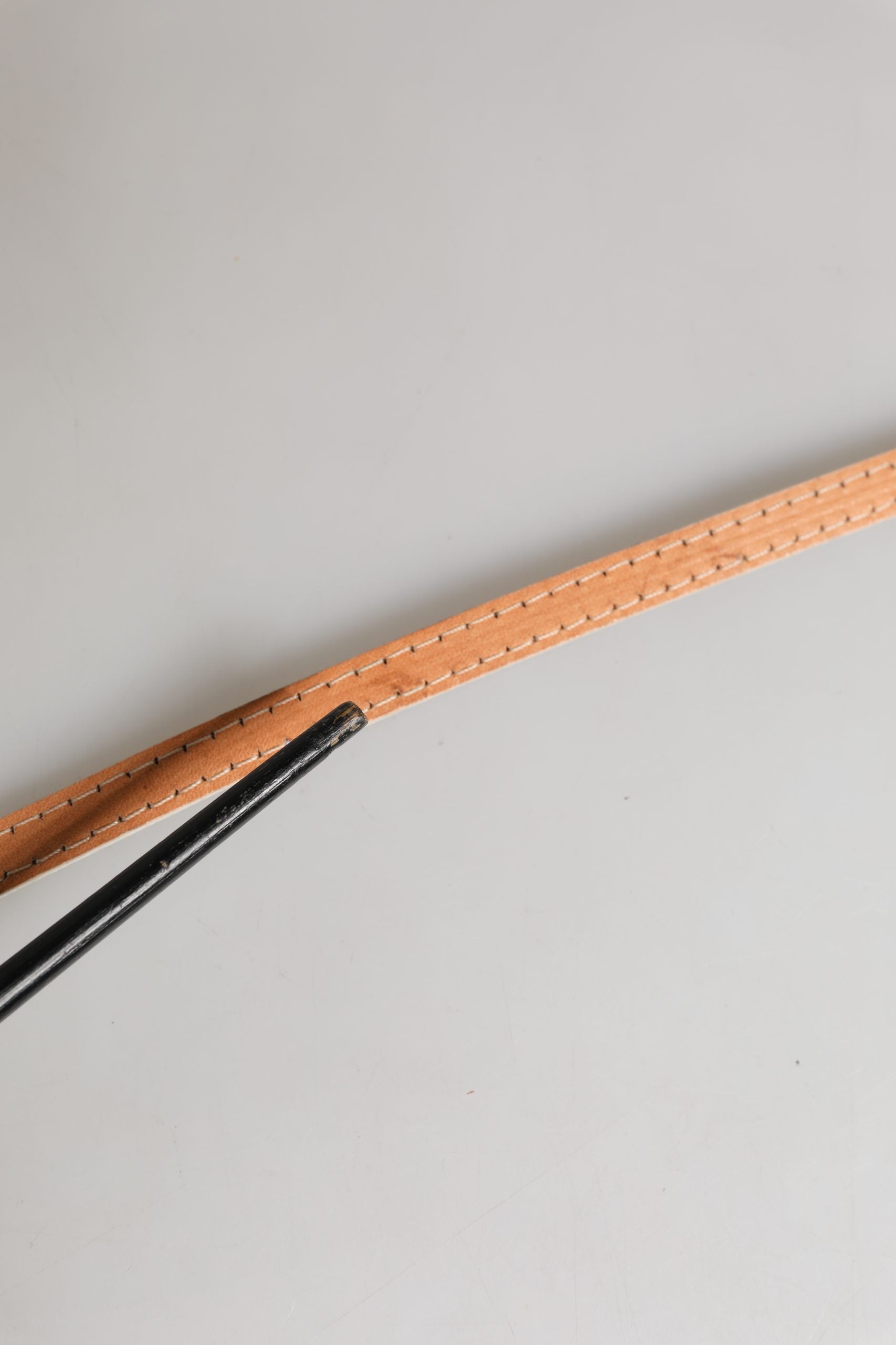 White Leather Skinny Gold Metal Buckle Belt