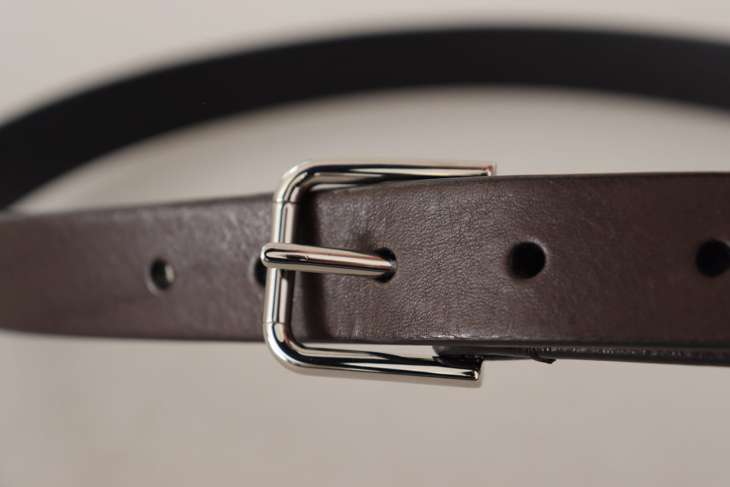 Elegant Leather Belt with Metal Buckle