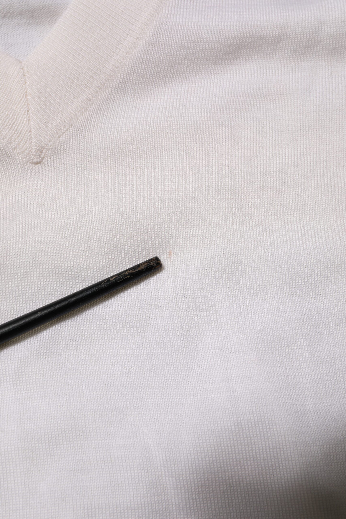 White Cashmere Logo V-neck Pullover Sweater