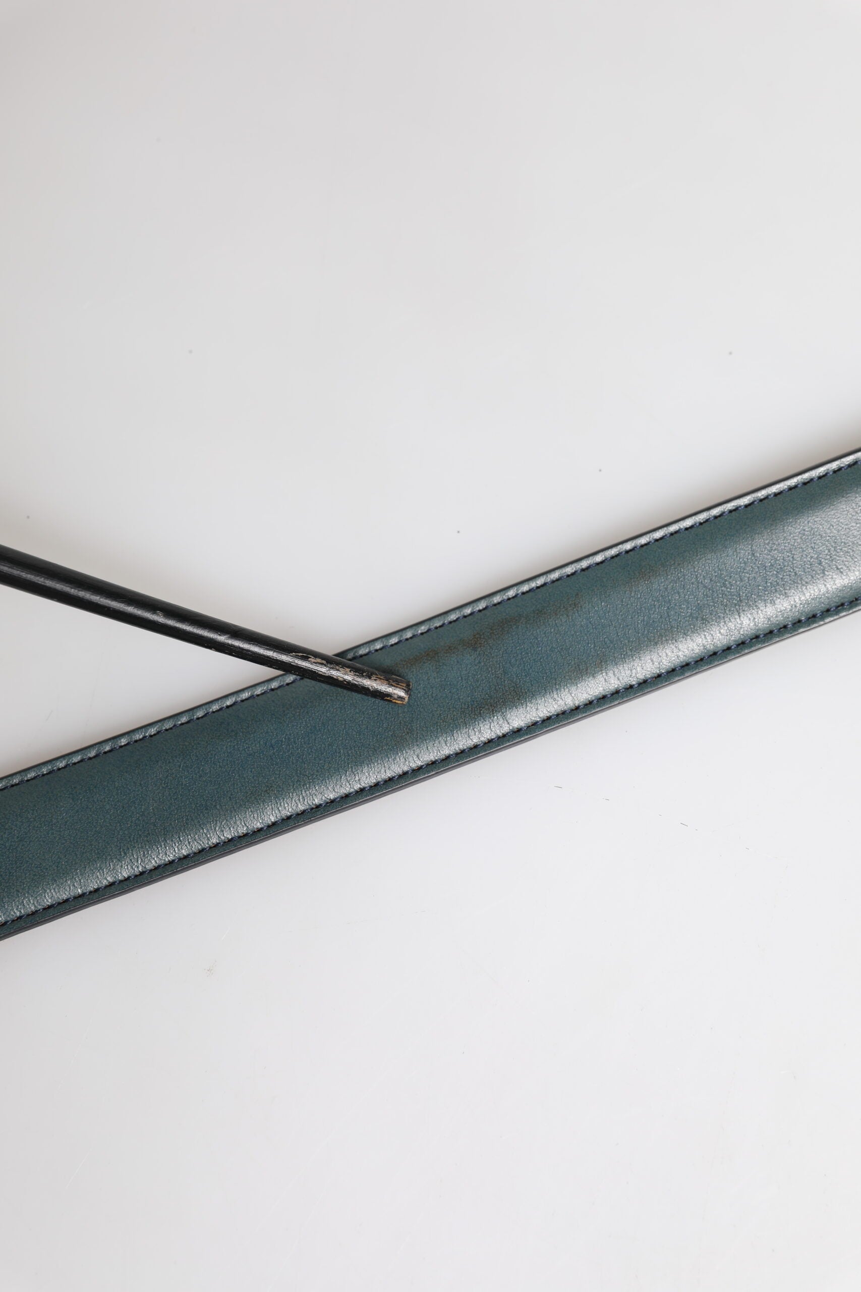 Green Classic Leather Metal Logo Buckle Belt