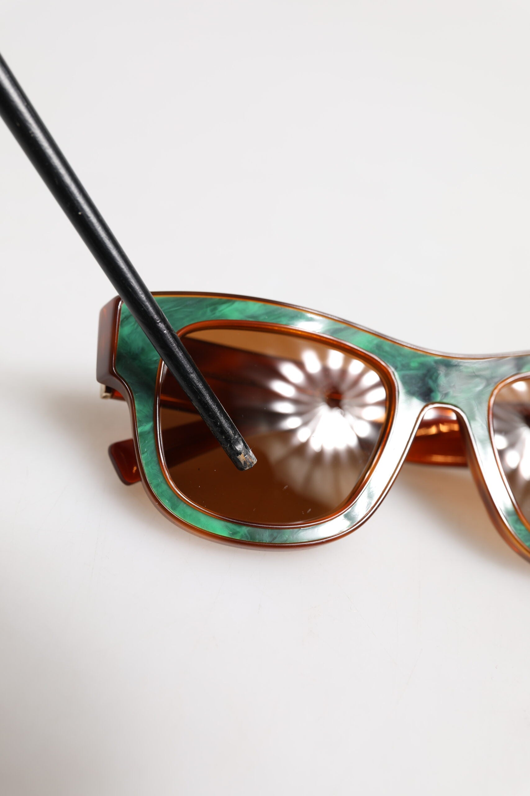 Green Brown Marbled Acetate DG4379-F Eyewear Sunglasses