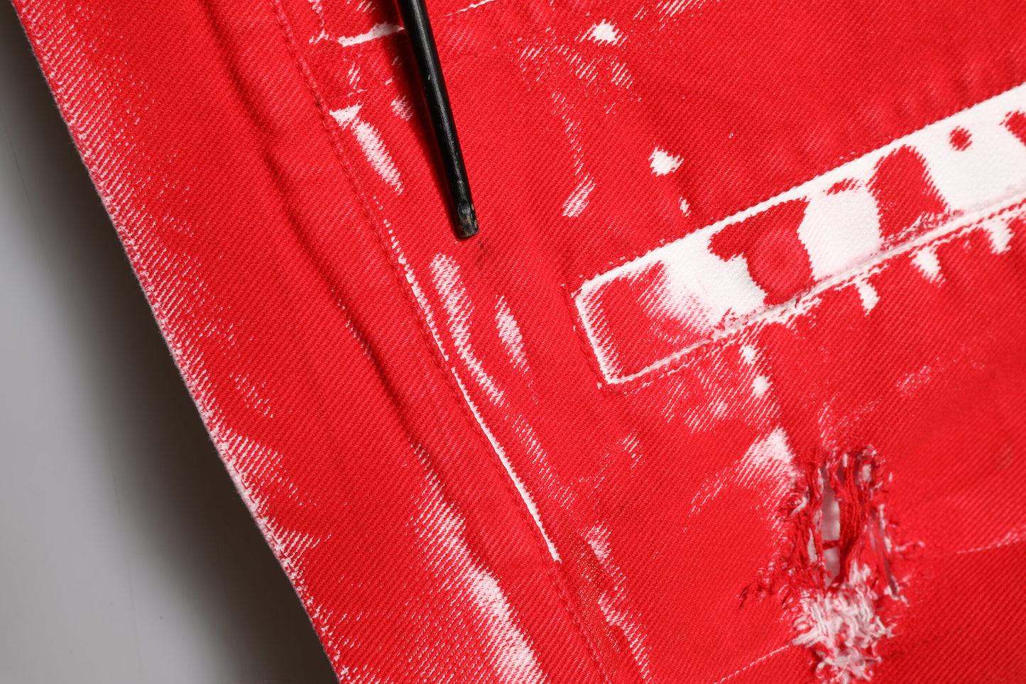 Red Sleeveless Logo Plaque Vest Jacket