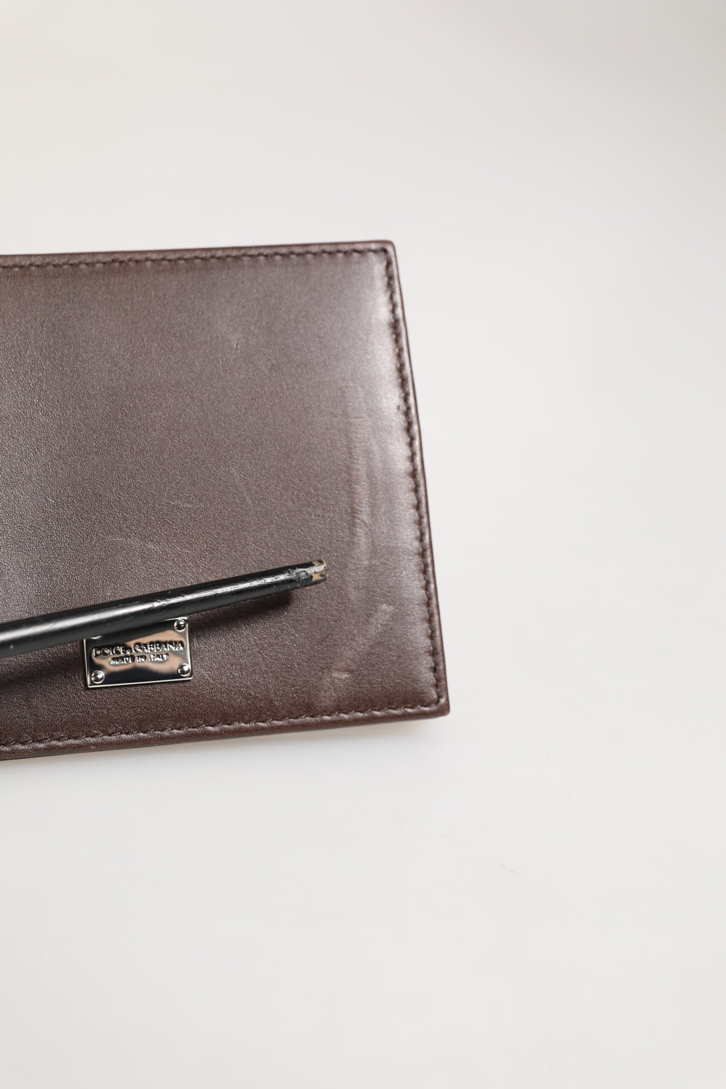 Brown Leather DG Logo Engrave Bifold Card Holder Wallet