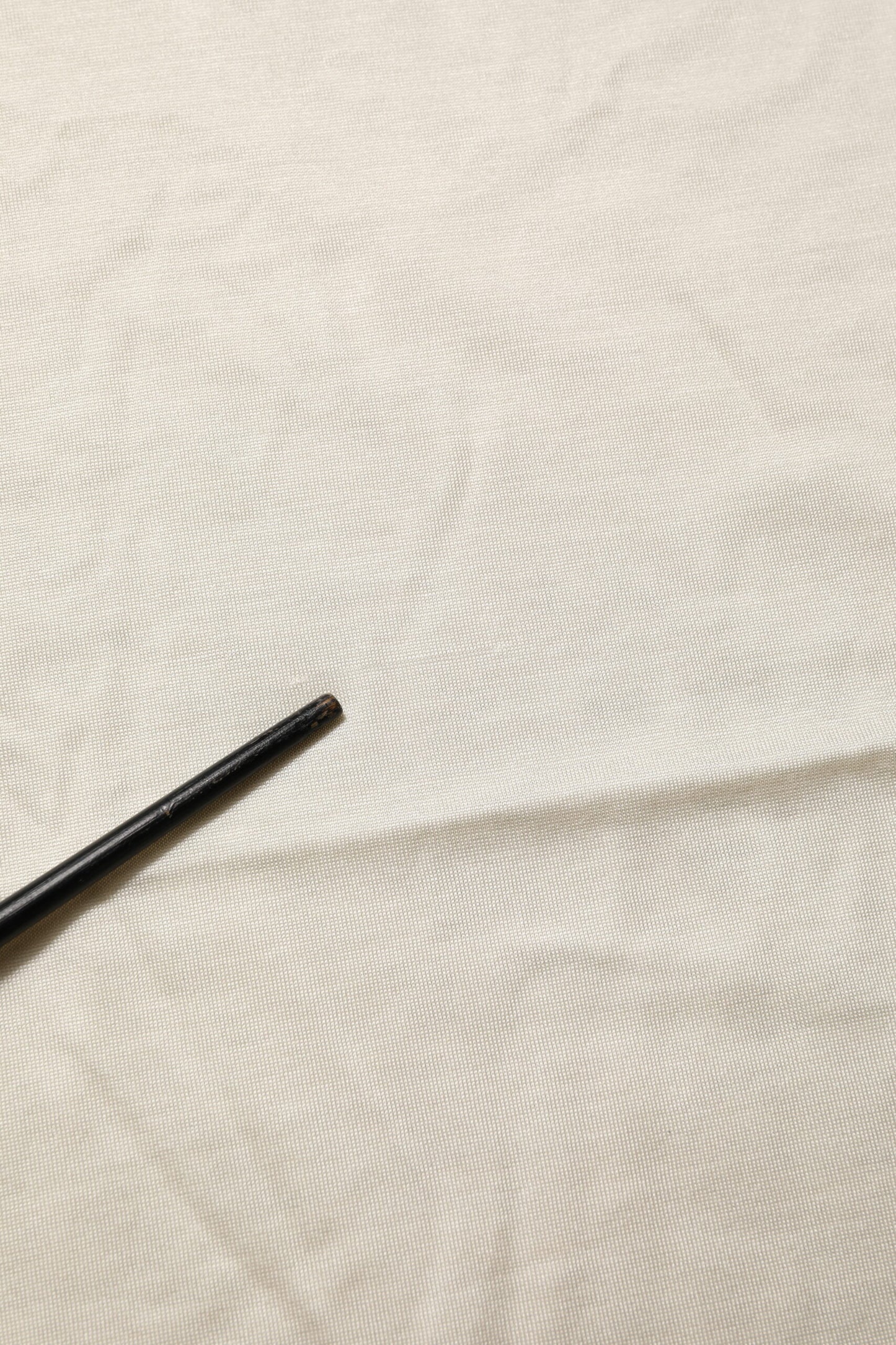 Off White Silk Crew Neck Short Sleeve T-shirt