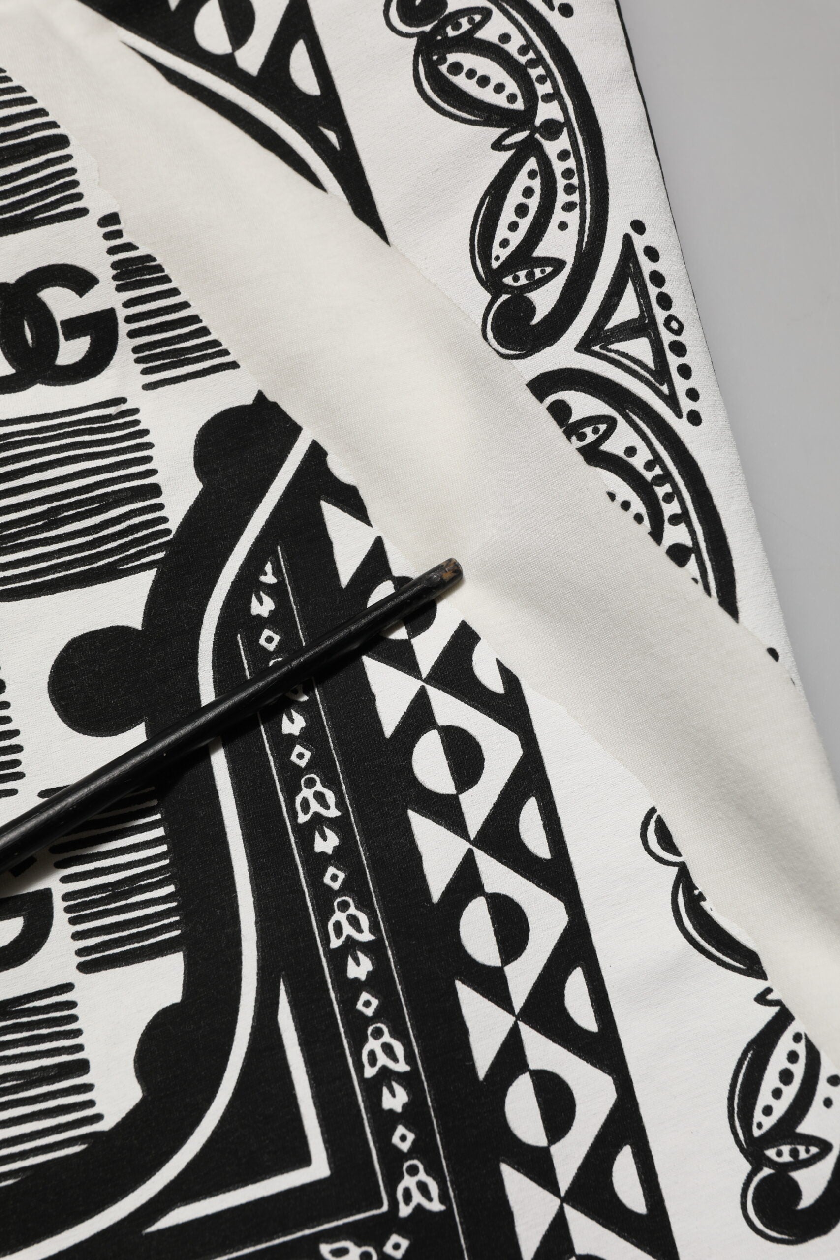 White Cotton Logo Bandana Print Men T-shirt