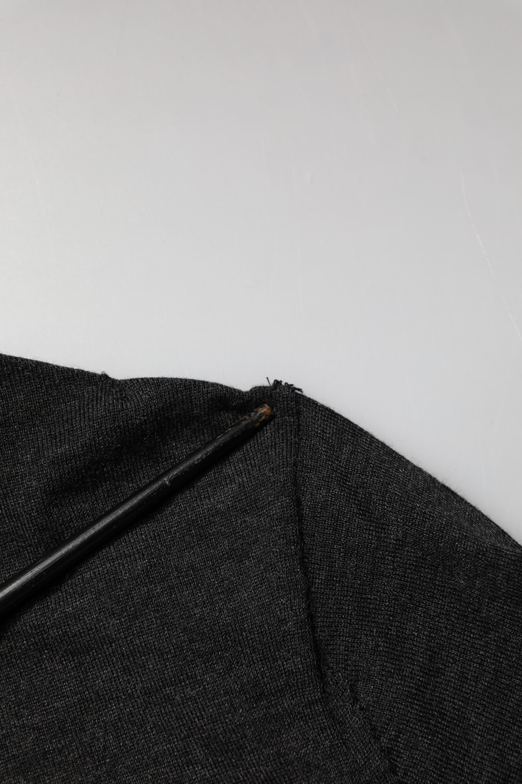 Black Cashmere Buttoned Men Cardigan Sweater