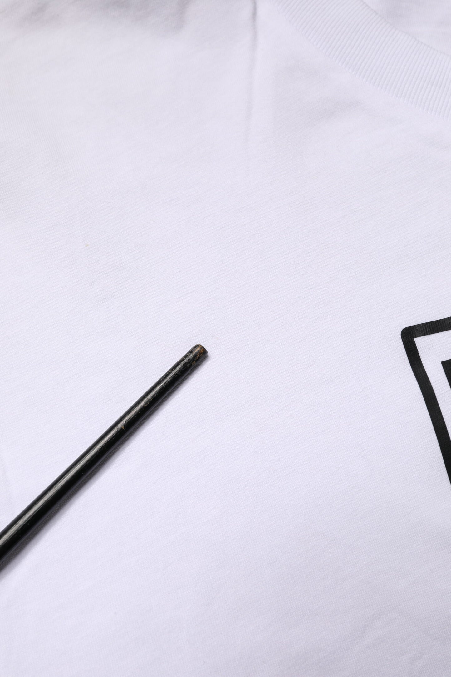 White Graphic Cotton Men Crew Neck T-shirt